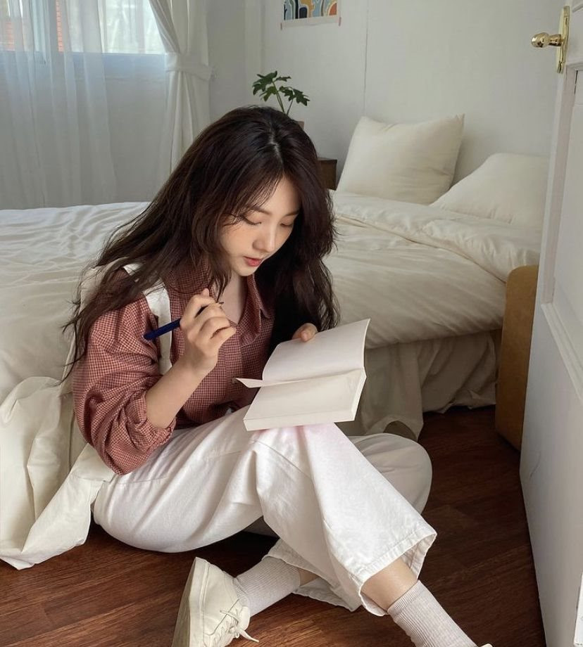 Lương 72 triệu/th&aacute;ng nhưng 10 năm tiết kiệm kh&ocirc;ng nổi 18 triệu: Bị chất vấn, c&ocirc; vợ đưa tờ giấy khiến chồng lặng người- Ảnh 1.