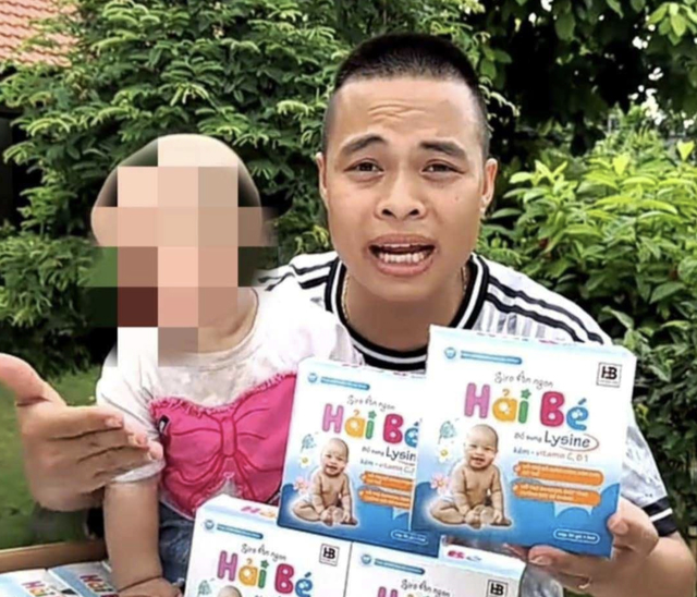 Từ vụ Hải Sen b&aacute;n thực phẩm giả đến Mẹ Cua Cốm quảng c&aacute;o "cao ngựa trẻ 6 th&aacute;ng tuổi cũng ăn được: Đừng để bị "dẫn dắt" bằng lượt like m&agrave; hại con- Ảnh 1.