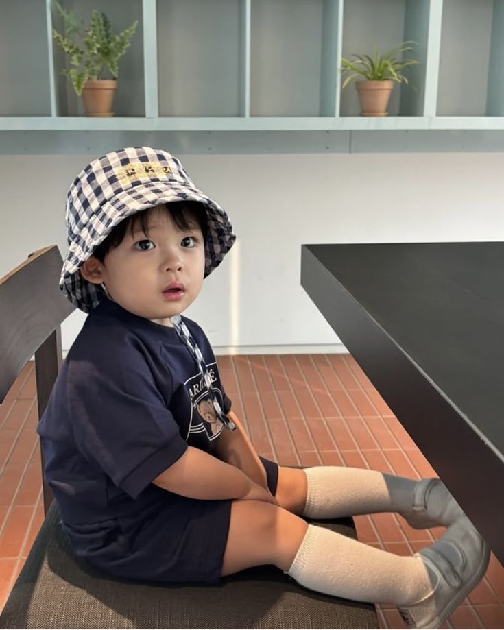 Bố mẹ hoang mang khi con bỗng nhiên hay Bố mẹ hoang mang khi con bỗng nhiên hay