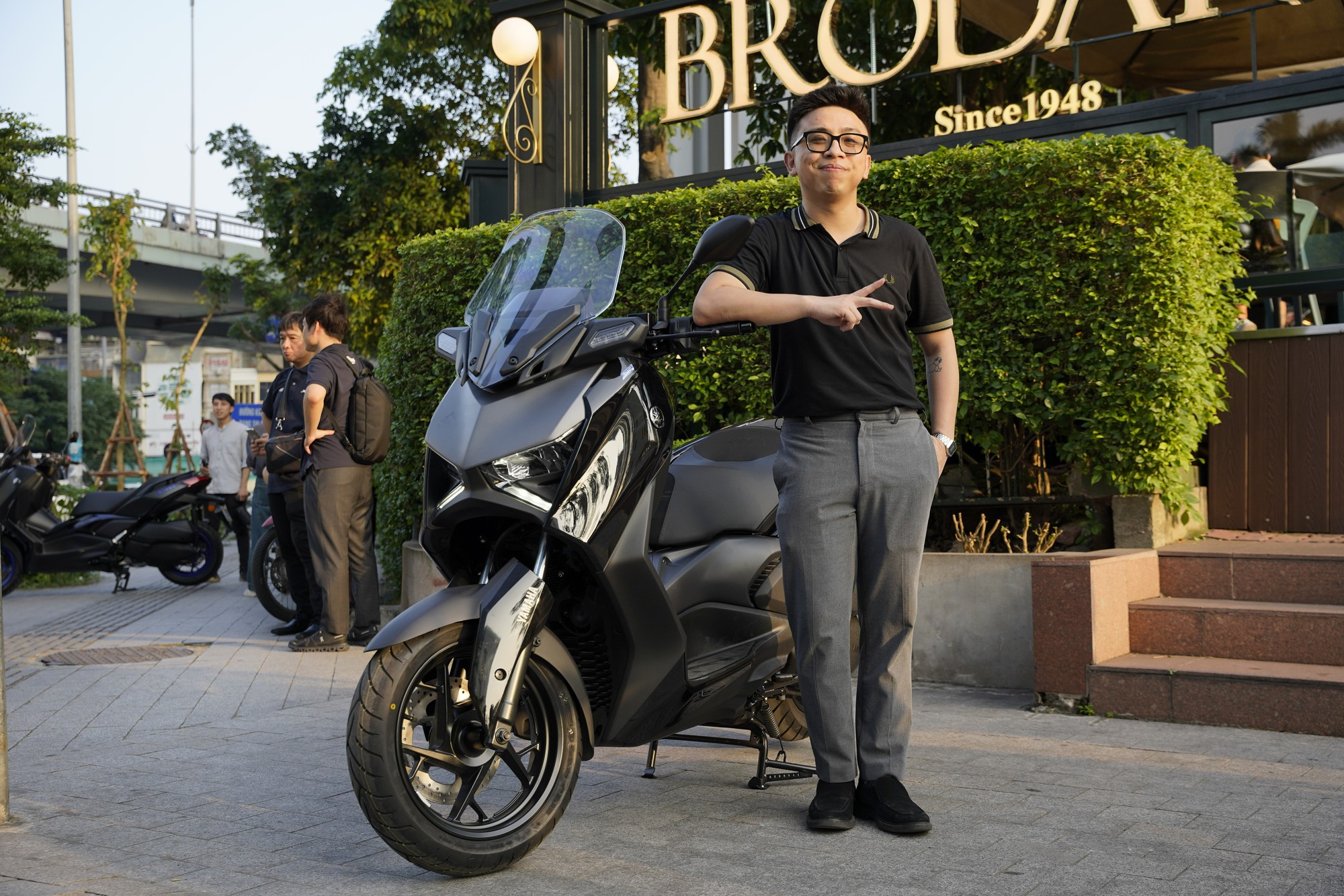 Tay ga đường dài Yamaha XMAX 300 - Lựa chọn thực tế cho người sống xa trung tâm- Ảnh 4. Tay ga đường dài Yamaha XMAX 300 - Lựa chọn thực tế cho người sống xa trung tâm- Ảnh 4.