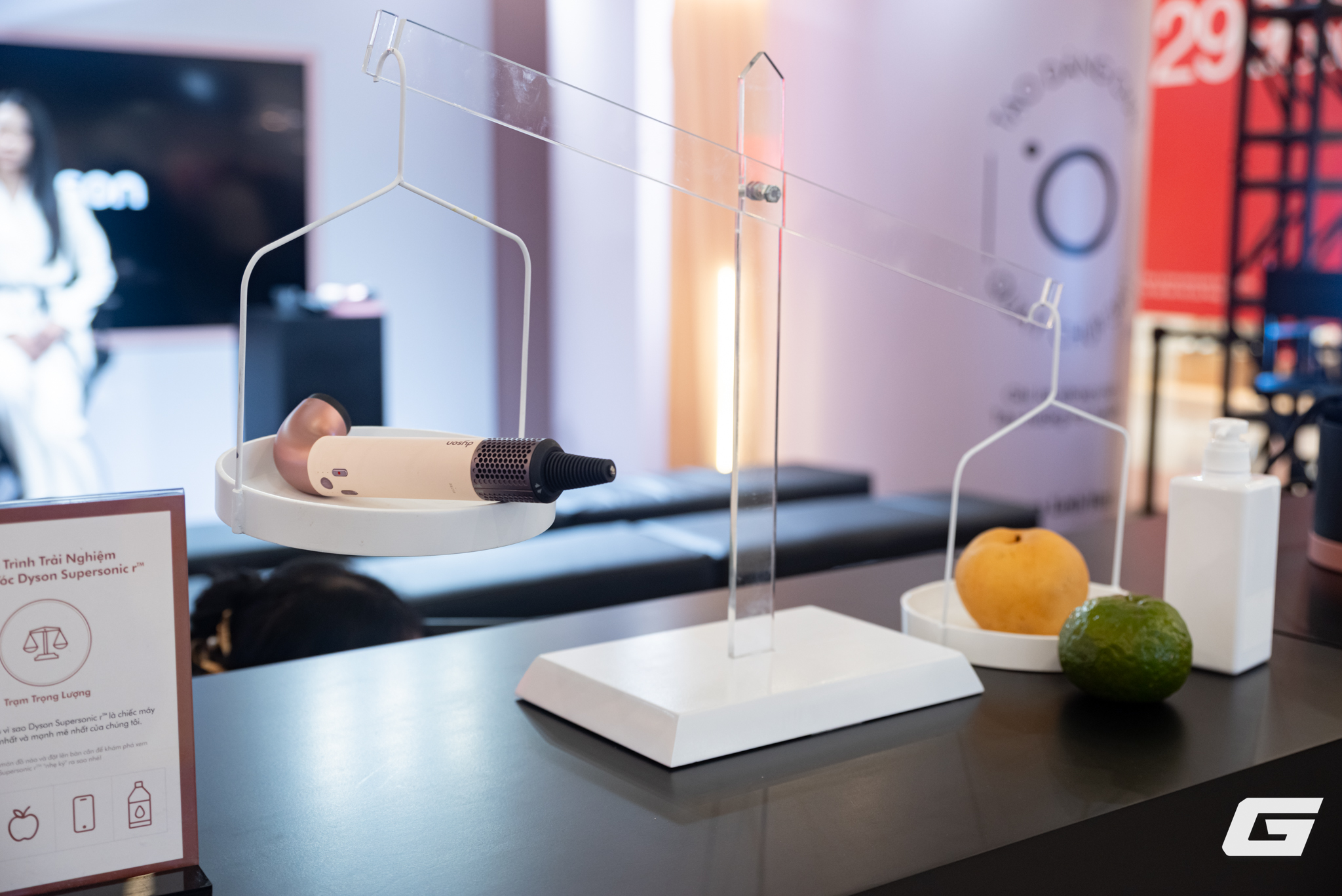 Cận cảnh Dyson Supersonic r: Máy sấy tóc với thiết kế 