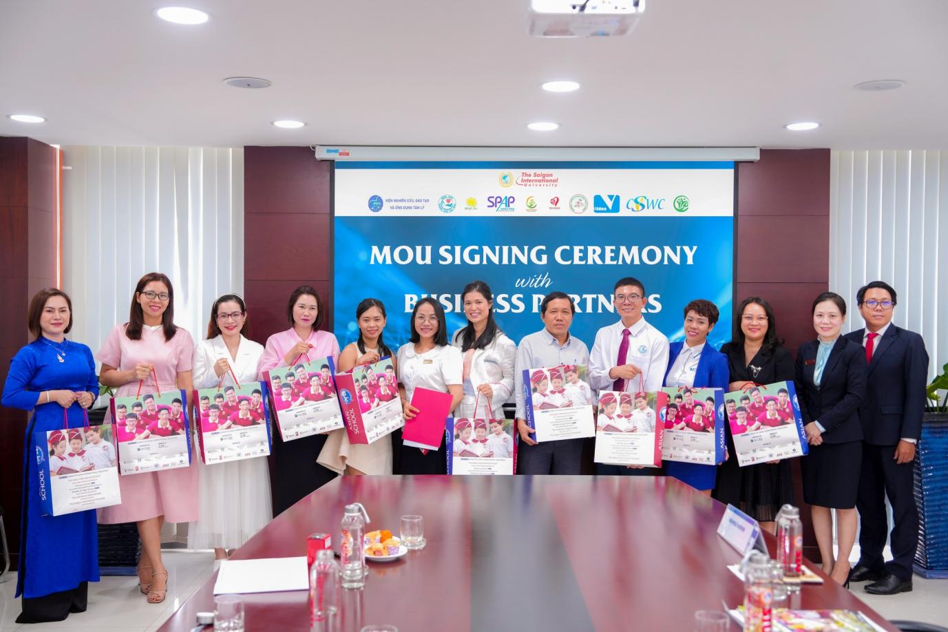 Vì sao ngành Tâm lý học SIU thu hút gen Z?- Ảnh 2. Vì sao ngành Tâm lý học SIU thu hút gen Z?- Ảnh 2.