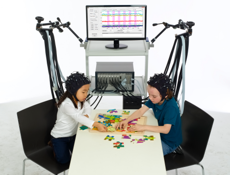 Lần đầu tiên, các nhà khoa học bắn được tia laser xuyên qua đầu một người đàn ông, và ông ấy vẫn còn sống- Ảnh 9. Lần đầu tiên, các nhà khoa học bắn được tia laser xuyên qua đầu một người đàn ông, và ông ấy vẫn còn sống- Ảnh 9.