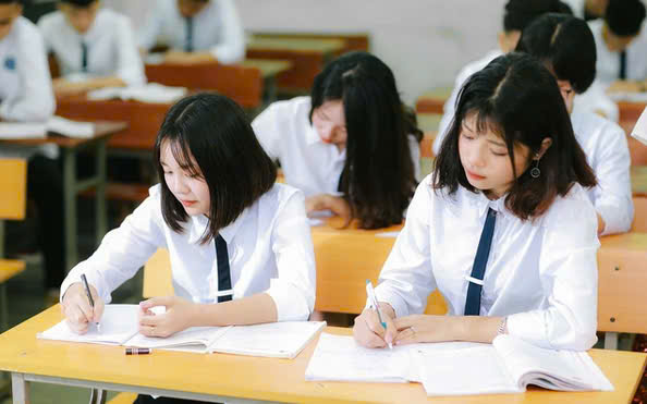 Đừng để kỳ thi vào 10 định đoạt tương lai - và đừng để con bị AI thay thế- Ảnh 1. Đừng để kỳ thi vào 10 định đoạt tương lai - và đừng để con bị AI thay thế- Ảnh 1.