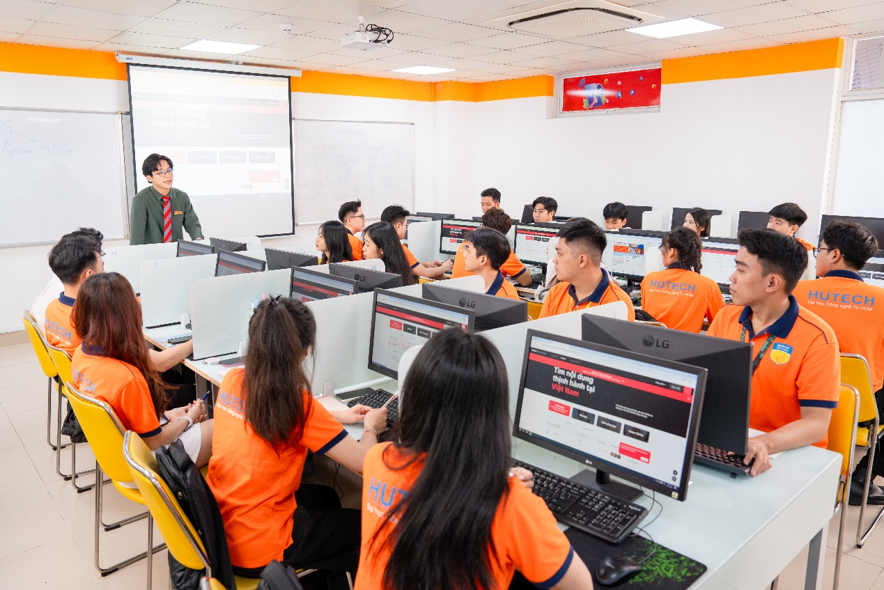 Học Digital Marketing tại HUTECH: Làm chủ xu hướng mới với học phí trọn khóa 154 triệu- Ảnh 1. Học Digital Marketing tại HUTECH: Làm chủ xu hướng mới với học phí trọn khóa 154 triệu- Ảnh 1.