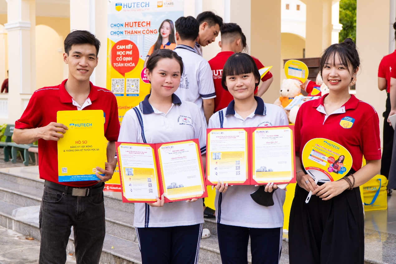 Học Digital Marketing tại HUTECH: Làm chủ xu hướng mới với học phí trọn khóa 154 triệu- Ảnh 2. Học Digital Marketing tại HUTECH: Làm chủ xu hướng mới với học phí trọn khóa 154 triệu- Ảnh 2.