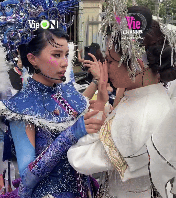 Phương Mỹ Chi và Pháo ôm nhau òa khóc tiết lộ kết quả vòng loại Em Xinh?- Ảnh 5.