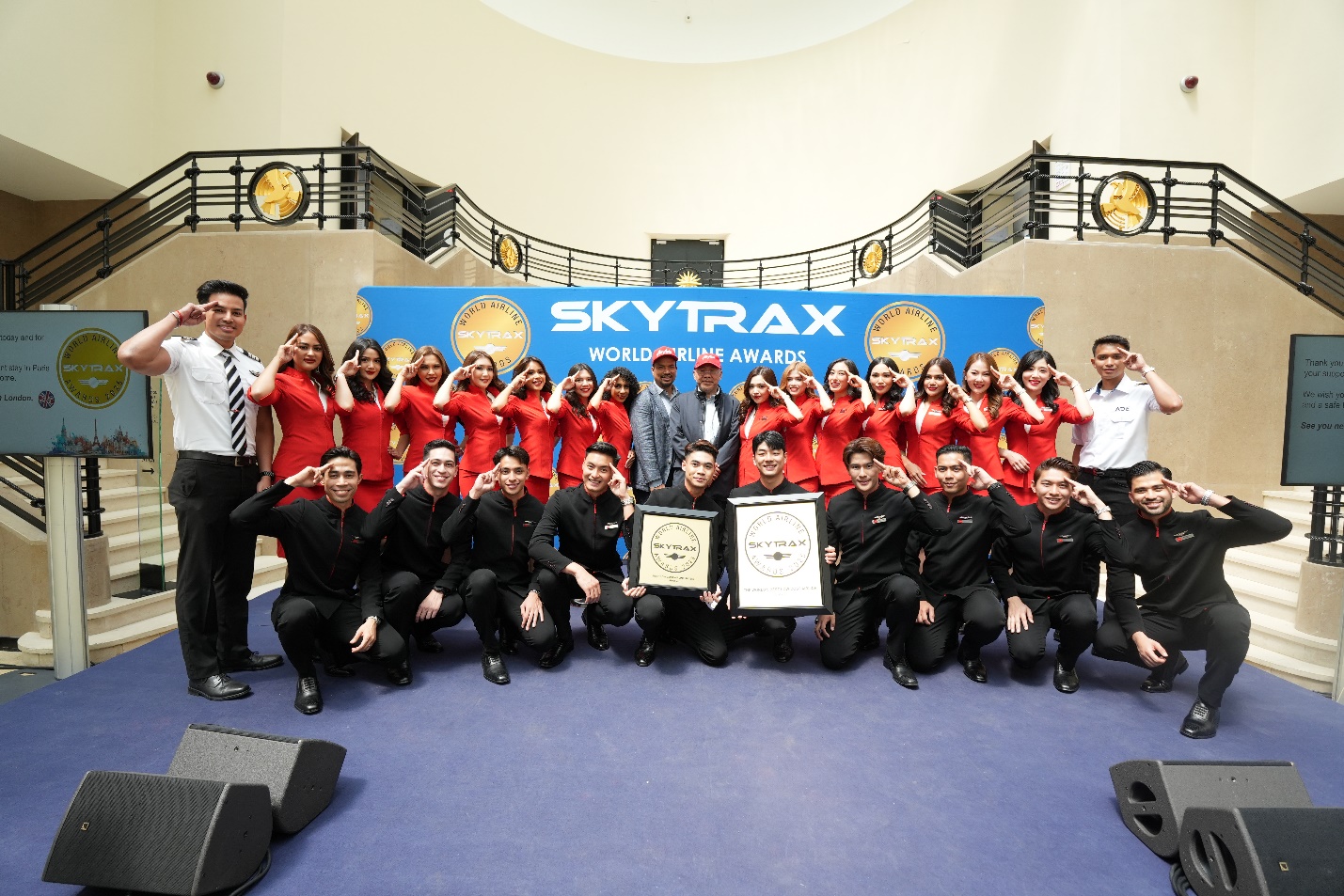 AirAsia vinh dự đạt danh hiệu Hãng Hàng Không Giá Rẻ Tốt Nhất Thế Giới năm 2025 tại Skytrax- Ảnh 2. AirAsia vinh dự đạt danh hiệu Hãng Hàng Không Giá Rẻ Tốt Nhất Thế Giới năm 2025 tại Skytrax- Ảnh 2.
