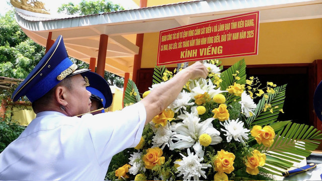 Thắm tình quân - dân nơi đảo tiền tiêu phía Tây Nam của Tổ quốc- Ảnh 1. Thắm tình quân - dân nơi đảo tiền tiêu phía Tây Nam của Tổ quốc- Ảnh 1.