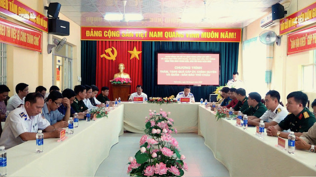 Thắm tình quân - dân nơi đảo tiền tiêu phía Tây Nam của Tổ quốc- Ảnh 3. Thắm tình quân - dân nơi đảo tiền tiêu phía Tây Nam của Tổ quốc- Ảnh 3.