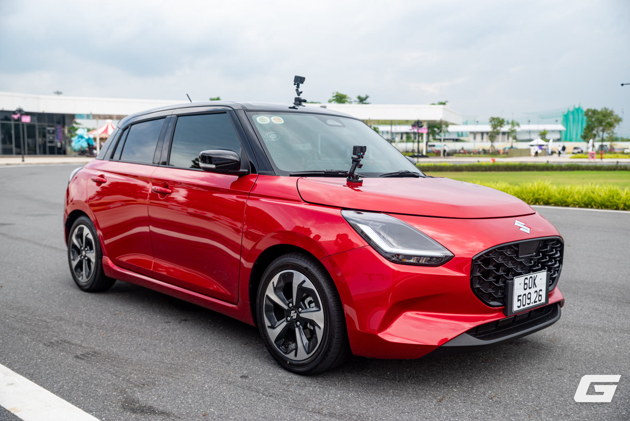 Cận cảnh Suzuki New Swift 2025: Sử dụng hệ truyền động mild-hybrid, nâng cấp ADAS tiên tiến, giá 569 triệu- Ảnh 22. Cận cảnh Suzuki New Swift 2025: Sử dụng hệ truyền động mild-hybrid, nâng cấp ADAS tiên tiến, giá 569 triệu- Ảnh 22.