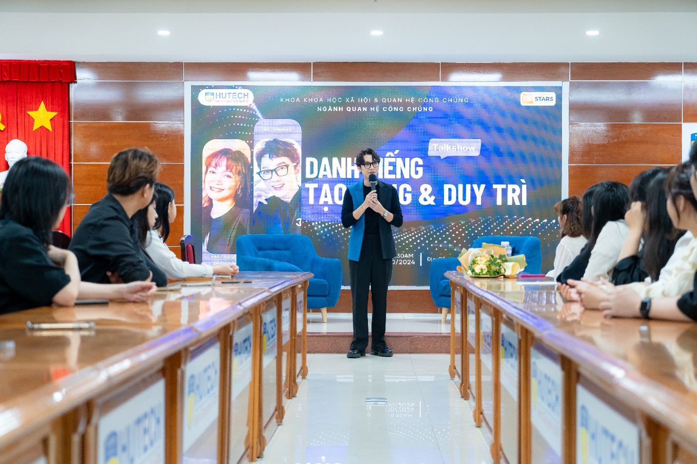 Cách học khác biệt của sinh viên Quan hệ công chúng HUTECH- Ảnh 2. Cách học khác biệt của sinh viên Quan hệ công chúng HUTECH- Ảnh 2.