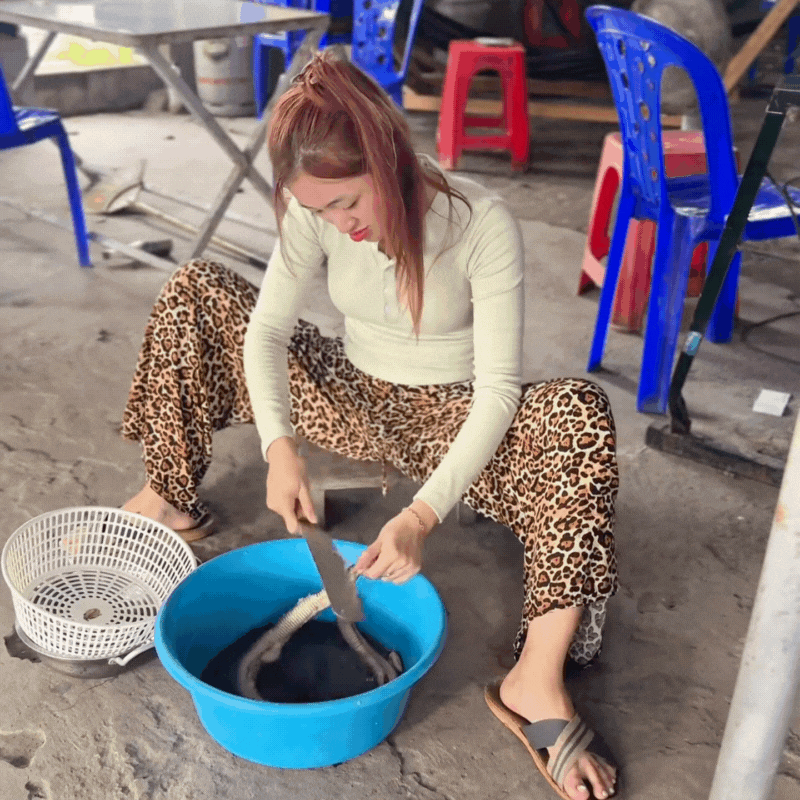 Món đặc sản "rùng mình" ở miền Tây ngày hè: Người sợ xanh mặt, người lại gật gù khen ngon- Ảnh 4. Món đặc sản "rùng mình" ở miền Tây ngày hè: Người sợ xanh mặt, người lại gật gù khen ngon- Ảnh 4.