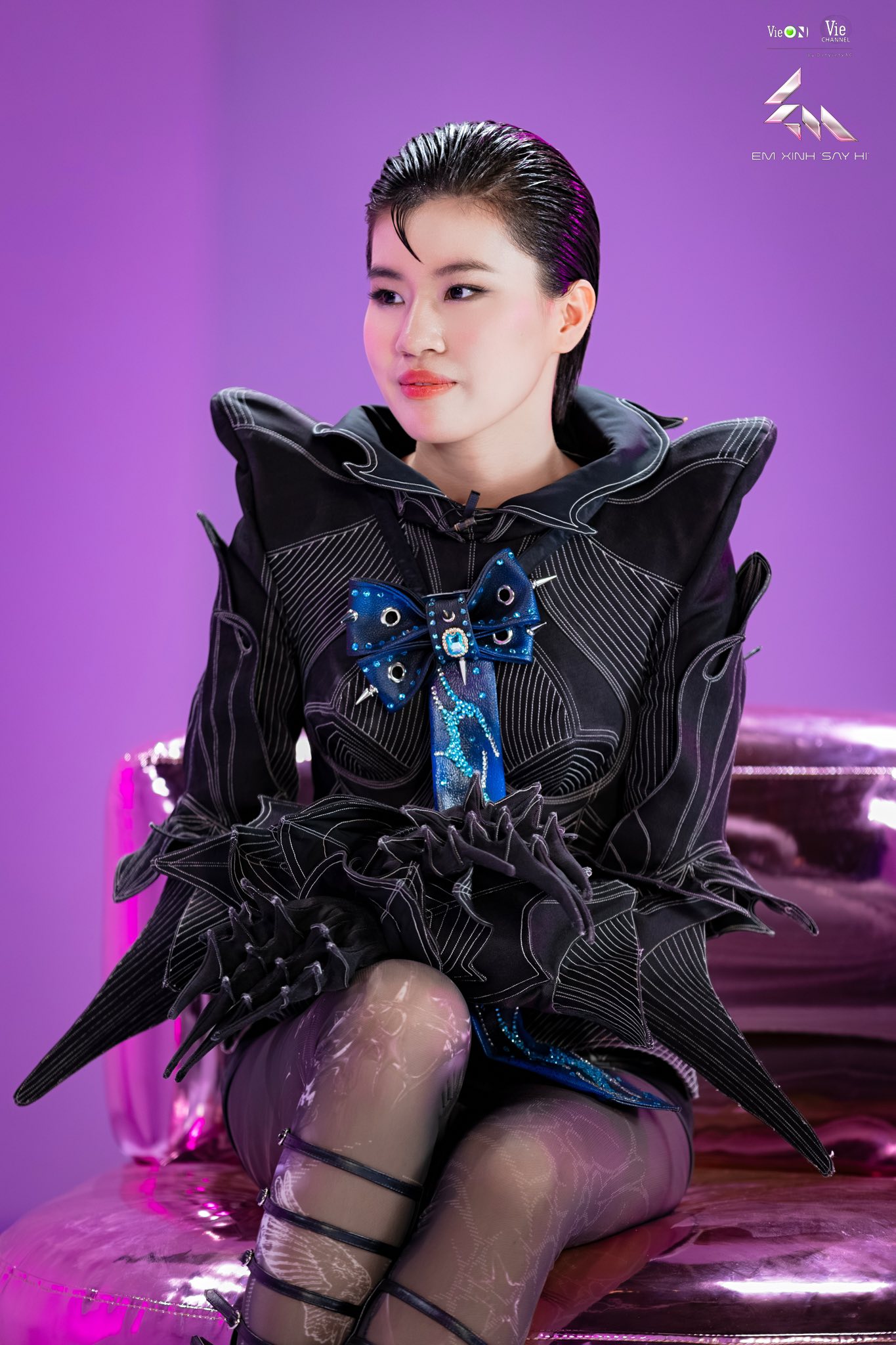 Nhận tin nhắn từ 1 sao nữ đang hot, Trấn Thành đọc đến dòng cuối liền thốt lên: "Câm miệng chứ cãi gì nữa"- Ảnh 2. Nhận hi88.com là gì nhắn từ 1 sao nữ đang hot, Trấn Thành đọc đến dòng cuối liền thốt lên: "Câm miệng chứ cãi gì nữa"- Ảnh 2.