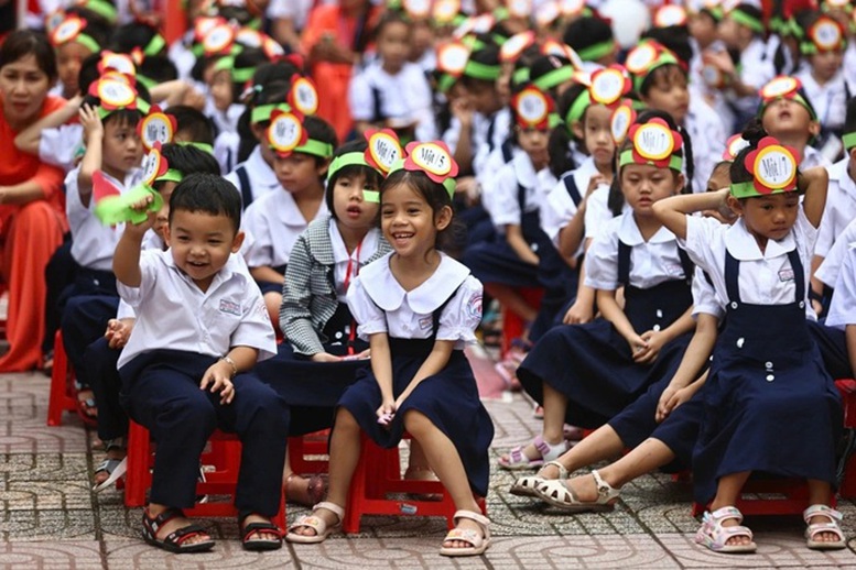 Miễn học phí: Mệnh lệnh vì dân, vì tương lai- Ảnh 2. Miễn học phí: Mệnh lệnh vì dân, vì tương lai- Ảnh 2.