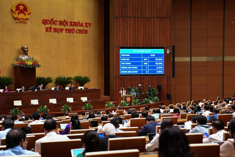 Miễn học phí: Mệnh lệnh vì dân, vì tương lai- Ảnh 1. Miễn học phí: Mệnh lệnh vì dân, vì tương lai- Ảnh 1.