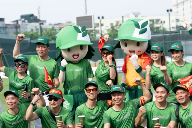 Herbalife tiếp sức hành trình thành công của Đội tuyển Bóng đá Nữ Quốc gia Việt Nam- Ảnh 1. Herbalife tiếp sức hành trình thành công của Đội tuyển Bóng đá Nữ Quốc gia Việt Nam- Ảnh 1.