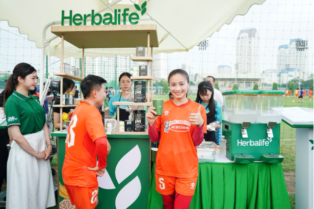Herbalife tiếp sức hành trình thành công của Đội tuyển Bóng đá Nữ Quốc gia Việt Nam- Ảnh 2. Herbalife tiếp sức hành trình thành công của Đội tuyển Bóng đá Nữ Quốc gia Việt Nam- Ảnh 2.