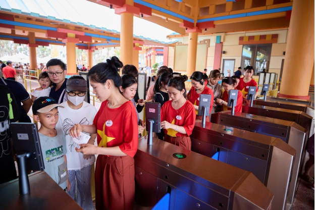 Từ 1/7, Sun World Ha Nam tung ưu đãi hấp dẫn cho người dân tỉnh Ninh Bình mới- Ảnh 1. Từ 1/7, Sun World Ha Nam tung ưu đãi hấp dẫn cho người dân tỉnh Ninh Bình mới- Ảnh 1.