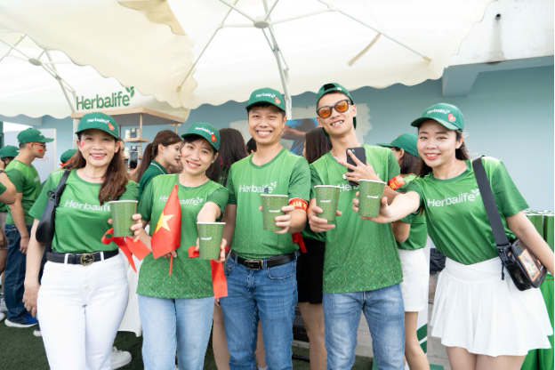 Herbalife tiếp sức hành trình thành công của Đội tuyển Bóng đá Nữ Quốc gia Việt Nam- Ảnh 3. Herbalife tiếp sức hành trình thành công của Đội tuyển Bóng đá Nữ Quốc gia Việt Nam- Ảnh 3.
