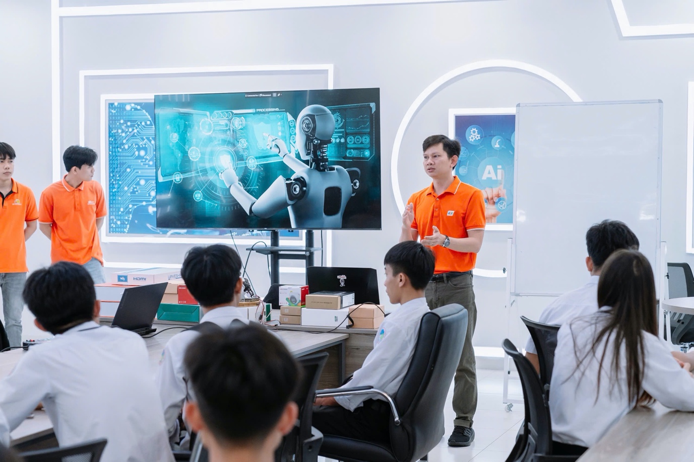 Chuyển đổi số – chuyên ngành học của tương lai vừa “đổ bộ” Trường Đại học FPT, bạn đã biết chưa?- Ảnh 1. Chuyển đổi số – chuyên ngành học của tương lai vừa “đổ bộ” Trường Đại học hi88 hi880, bạn đã biết chưa?- Ảnh 1.
