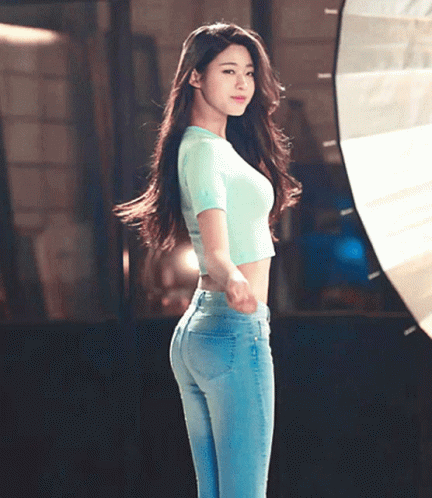 Đẳng cấp body "huyền thoại" của nữ idol gen 3, phải đứng cạnh standee của chính mình để chứng minh- Ảnh 2. Đẳng cấp tại hi88 "huyền thoại" của nữ idol gen 3, phải đứng cạnh standee của chính mình để chứng minh- Ảnh 2.