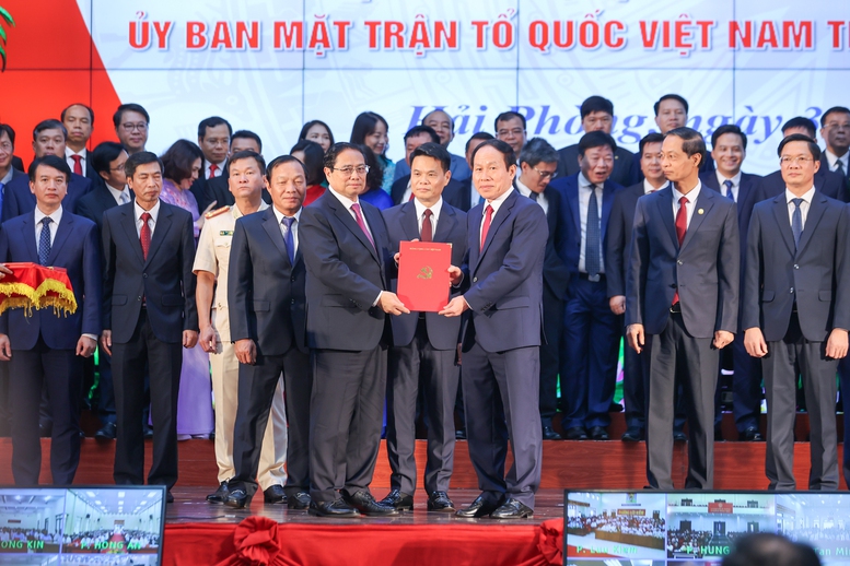 Thủ tướng: Hải Phòng (mới) gương mẫu, đi đầu xây dựng thành phố XHCN trong kỷ nguyên mới- Ảnh 3.