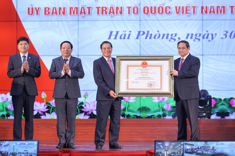Thủ tướng: Hải Phòng (mới) gương mẫu, đi đầu xây dựng thành phố XHCN trong kỷ nguyên mới- Ảnh 8.