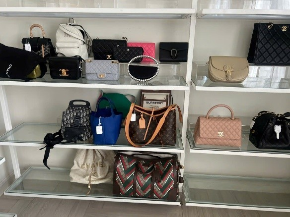 Shop Hà Nội bán hàng online trốn thuế đang bán những gì mà doanh thu hơn 800 tỷ?- Ảnh 1. Shop Hà Nội bán hàng online trốn thuế đang bán những gì mà doanh thu hơn 800 tỷ?- Ảnh 1.
