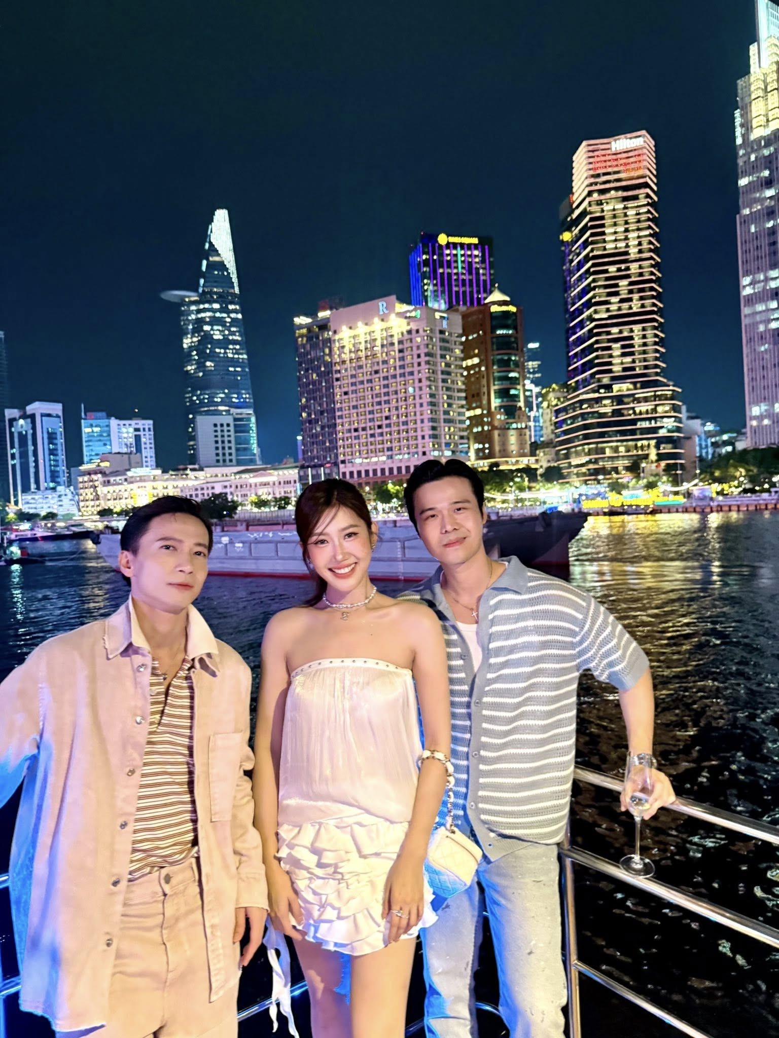 Cặp đôi sở hữu "visual" cực mạnh của showbiz Việt đã "toang", nhìn loạt bằng chứng này sẽ hiểu- Ảnh 4. Cặp đôi sở hữu "visual" cực mạnh của showbiz Việt đã "toang", nhìn loạt bằng chứng này sẽ hiểu- Ảnh 4.
