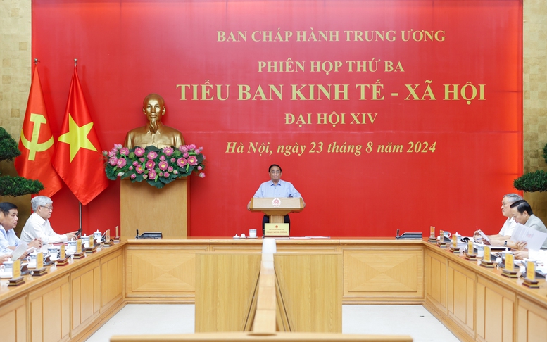 Thủ tướng chủ trì cuộc họp về các tài liệu của Tiểu ban Kinh tế-xã hội Đại hội XIV- Ảnh 7. Thủ tướng chủ trì cuộc họp về các tài liệu của Tiểu ban Kinh tế-xã hội Đại hội XIV- Ảnh 7.