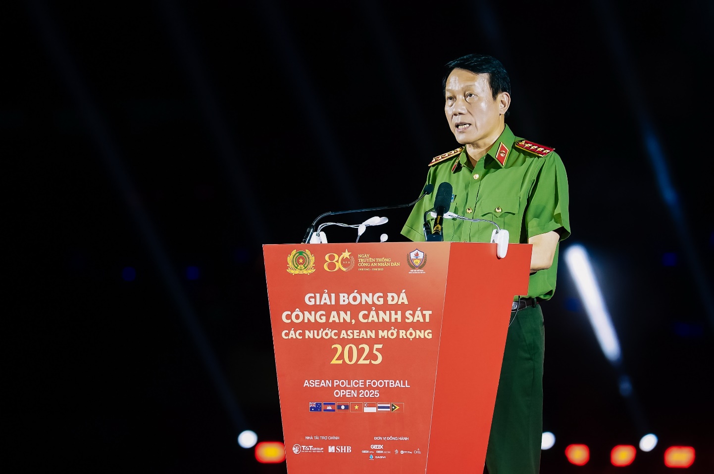 Khai mạc Giải bóng đá Công an, Cảnh sát các nước ASEAN mở rộng 2025- Ảnh 2. Khai mạc Giải bóng đá Công an, Cảnh sát các nước ASEAN mở rộng 2025- Ảnh 2.