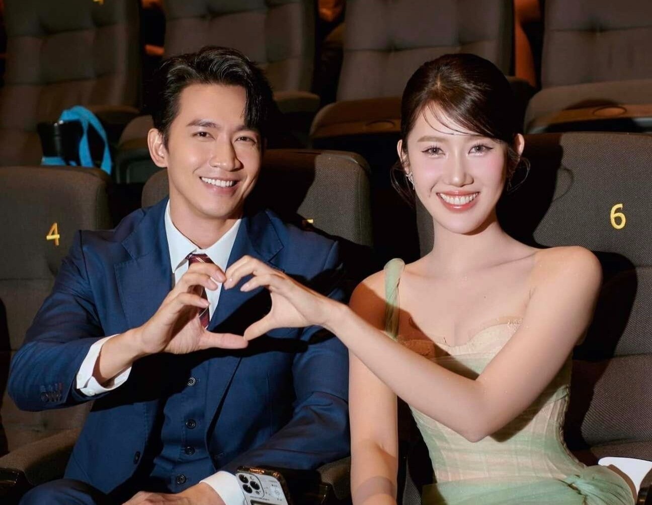 Cặp đôi sở hữu "visual" cực mạnh của showbiz Việt đã "toang", nhìn loạt bằng chứng này sẽ hiểu- Ảnh 8. Cặp đôi sở hữu "visual" cực mạnh của showbiz Việt đã "toang", nhìn loạt bằng chứng này sẽ hiểu- Ảnh 8.