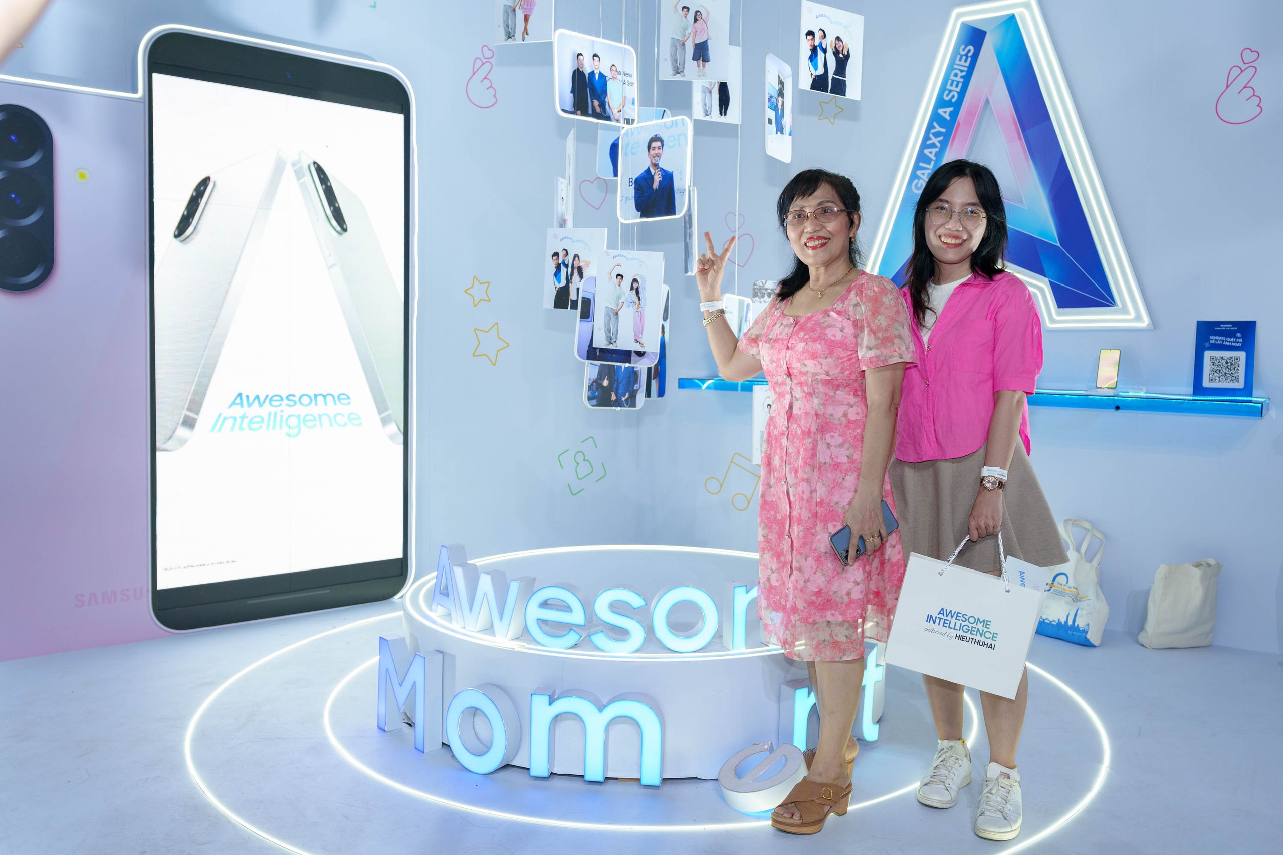 Sài Gòn nhuộm hồng trong sự kiện Meet & Greet cùng HIEUTHUHAI và Galaxy A56 5G- Ảnh 7.