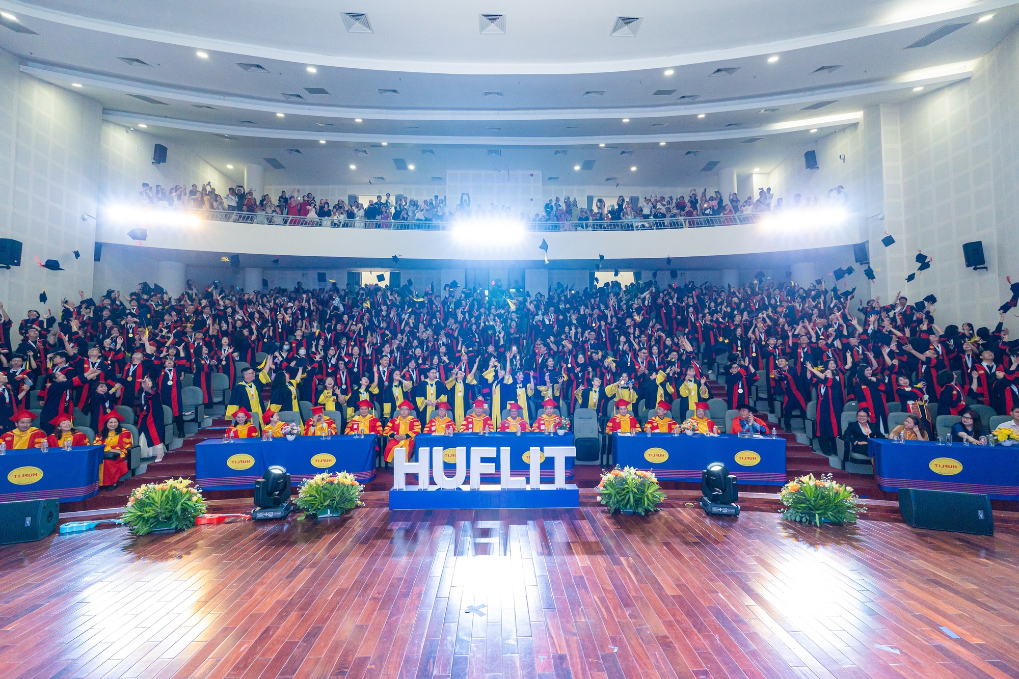 HUFLIT 2025 có gì hot? Trường đại học đa ngành với loạt ngành "đón sóng" thị trường lao động- Ảnh 1. HUFLIT 2025 có gì hot? Trường đại học đa ngành với loạt ngành "đón sóng" thị trường lao động- Ảnh 1.