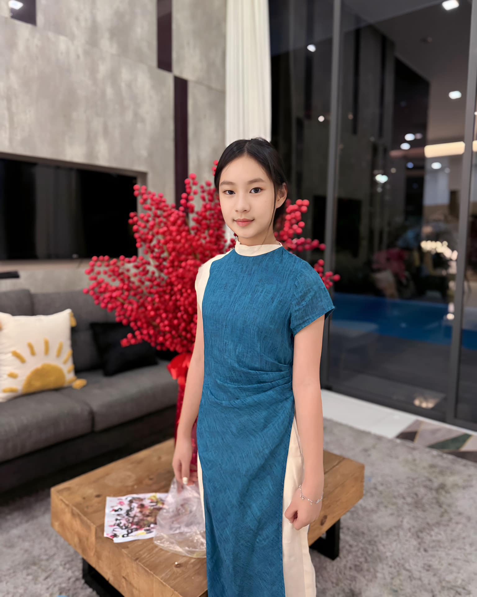 Con gái Lý Hải - Minh Hà lỡ miệng nói 1 từ trong livestream, ngay lập tức được mẹ dạy dỗ- Ảnh 5. Con gái Lý Hải - Minh Hà lỡ miệng nói 1 từ trong livestream, ngay lập tức được mẹ dạy dỗ- Ảnh 5.