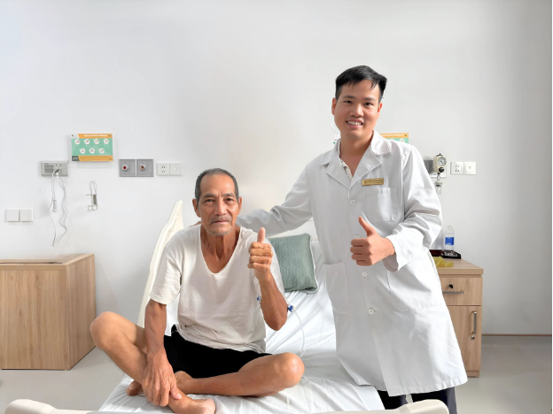 Cứu sống cụ ông 77 tuổi đột quỵ do nhồi máu não, liệt nửa người tại Phú Quốc- Ảnh 1. Cứu sống cụ ông 77 tuổi đột quỵ do nhồi máu não, liệt nửa người tại Phú Quốc- Ảnh 1.