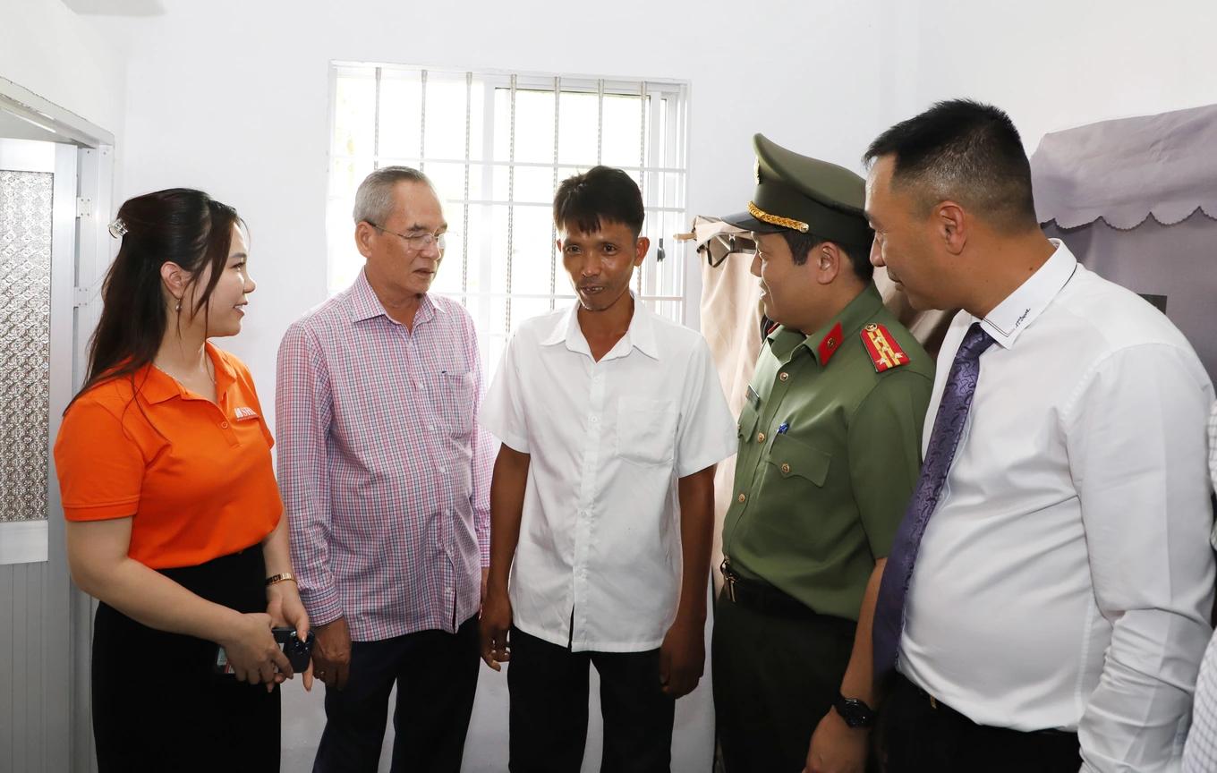 Từ Tâm Dụng Trí – Sức mạnh nội lực của một ngân hàng hạnh phúc- Ảnh 4. Từ Tâm Dụng Trí – Sức mạnh nội lực của một ngân hàng hạnh phúc- Ảnh 4.