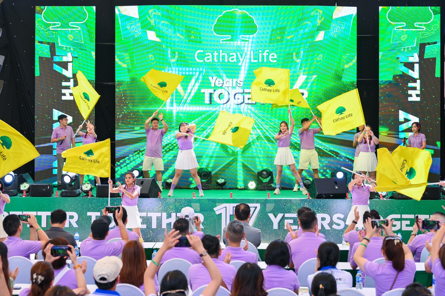 Cathay Life Việt Nam kỷ niệm 17 năm thành lập: Hành trình kiến tạo niềm tin và lan tỏa giá trị bền vững- Ảnh 4. keo nha cai com truc tiep bong da Việt Nam kỷ niệm 17 năm thành lập: Hành trình kiến tạo niềm tin và lan tỏa giá trị bền vững- Ảnh 4.