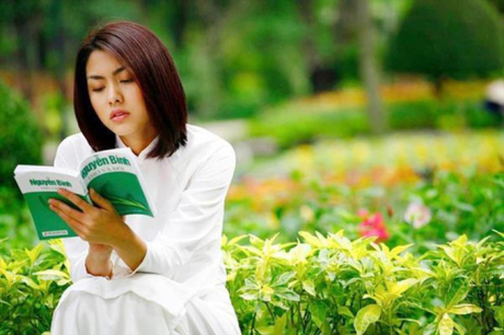 Sao nữ hạng A là "ca lạ" của Vbiz: 13 năm không đóng phim vẫn hot, đàn em chẳng dám "soán ngôi"!- Ảnh 2. hi88 com nữ hạng A là "ca lạ" của Vbiz: 13 năm không đóng phim vẫn hot, đàn em chẳng dám "soán ngôi"!- Ảnh 2.