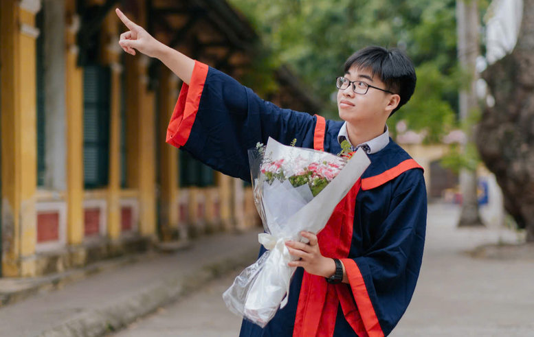 Chân dung Thủ khoa khối A01: Cách học khác số đông- Ảnh 1. Chân dung Thủ khoa khối A01: Cách học khác số đông- Ảnh 1.