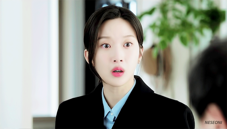 Nữ luật sư hoàn mỹ từ gương mặt tới vóc dáng, không cần lồng lộn vẫn chiếm spotlight mọi khung hình- Ảnh 10. Nữ luật sư hoàn mỹ từ gương mặt tới vóc dáng, không cần lồng lộn vẫn chiếm spotlight mọi khung hình- Ảnh 10.