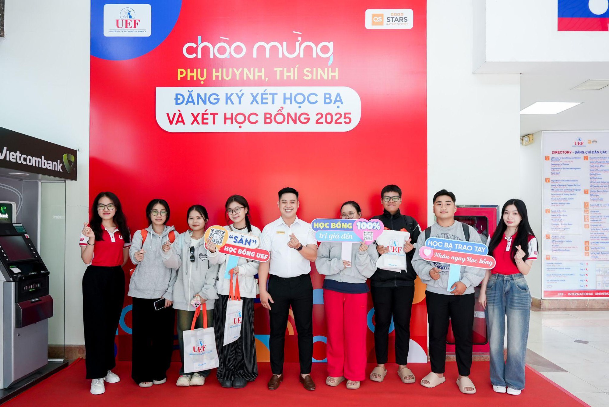 Chọn trường không chờ đến phút cuối, thí sinh, phụ huynh đến UEF ngay sau kỳ thi THPT- Ảnh 5. Chọn trường không chờ đến phút cuối, thí k+ truc tiep bong da, phụ huynh đến UEF ngay sau kỳ thi THPT- Ảnh 5.