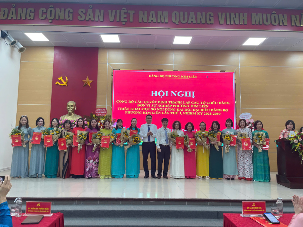 Phường Kim Liên công bố thành lập các tổ chức cơ sở Đảng và triển khai kế hoạch tổ chức Đại hội Đảng bộ lần thứ I, nhiệm kỳ 2025 – 2030
- Ảnh 4. Phường Kim Liên công bố thành lập các tổ chức cơ sở Đảng và triển khai kế hoạch tổ chức Đại hội Đảng bộ lần thứ I, nhiệm kỳ 2025 – 2030
- Ảnh 4.
