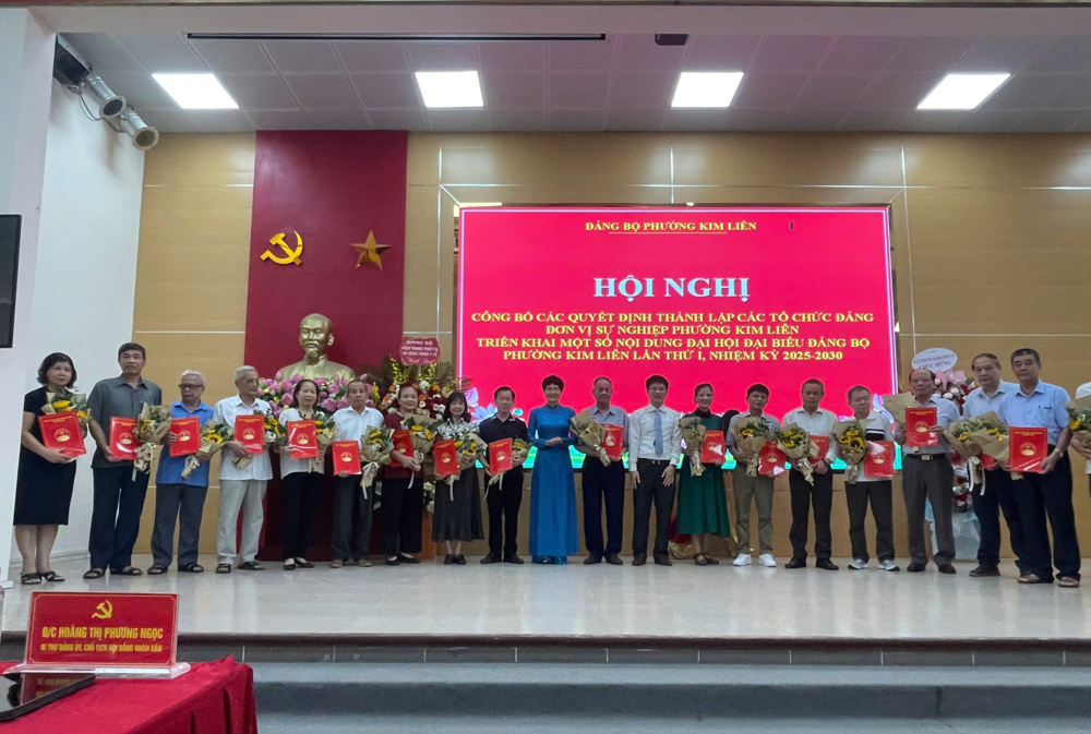 Phường Kim Liên công bố thành lập các tổ chức cơ sở Đảng và triển khai kế hoạch tổ chức Đại hội Đảng bộ lần thứ I, nhiệm kỳ 2025 – 2030
- Ảnh 13. Phường Kim Liên công bố thành lập các tổ chức cơ sở Đảng và triển khai kế hoạch tổ chức Đại hội Đảng bộ lần thứ I, nhiệm kỳ 2025 – 2030
- Ảnh 13.