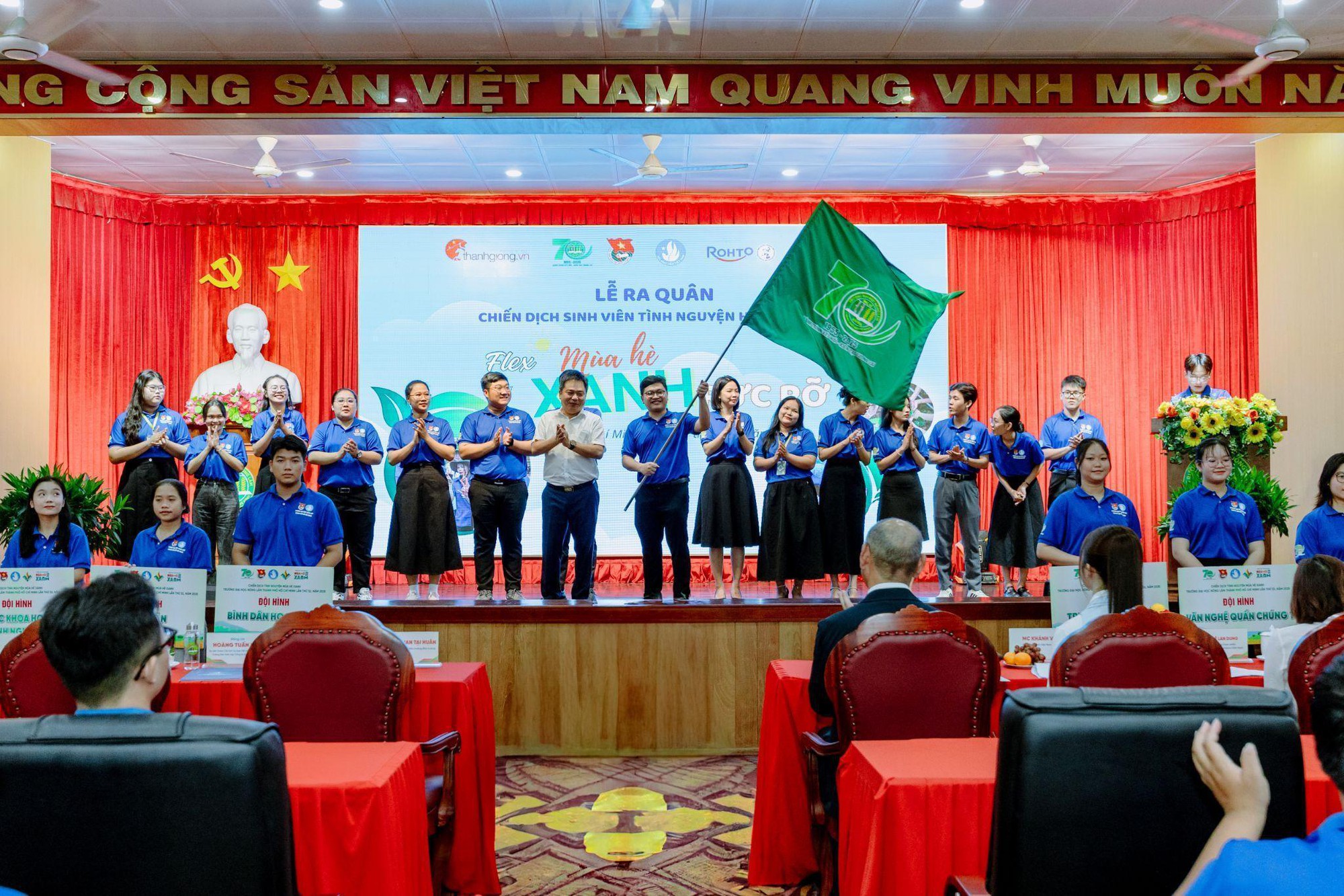Remos khởi động chương trình “Flex mùa hè xanh rực rỡ 2025”- Ảnh 1. lich truc tiep bong da ngoai hang anh khởi động chương trình “Flex mùa hè xanh rực rỡ 2025”- Ảnh 1.