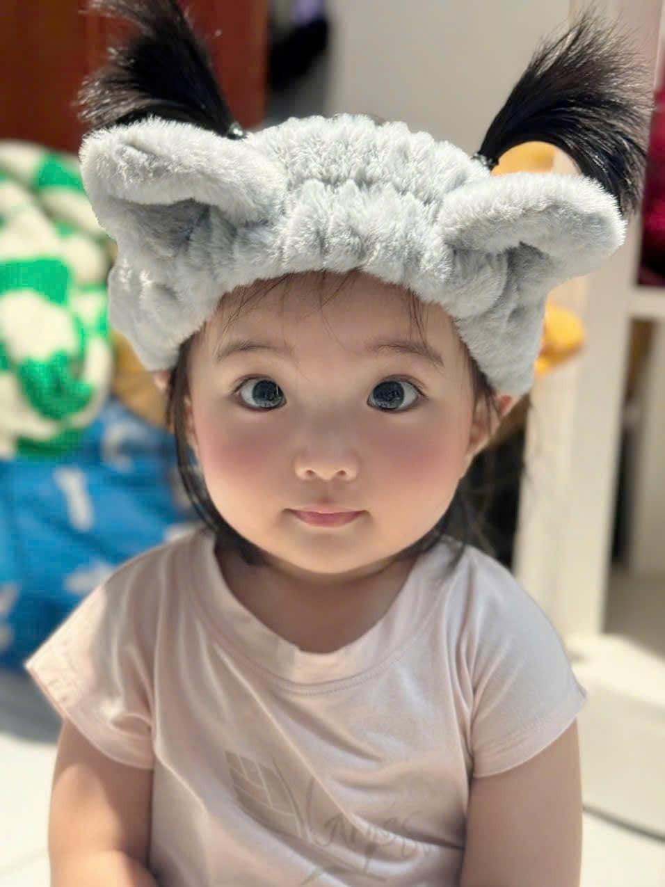 Con gái út của Khánh Thi xinh xắn như búp bê, lén làm chuyện này khi bố mẹ đi công tác nước ngoài- Ảnh 7. Con gái út của Khánh hi88 com xắn như búp bê, lén làm chuyện này khi bố mẹ đi công tác nước ngoài- Ảnh 7.