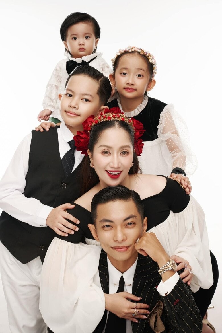 Con gái út của Khánh Thi xinh xắn như búp bê, lén làm chuyện này khi bố mẹ đi công tác nước ngoài- Ảnh 5. Con gái út của Khánh hi88 com xắn như búp bê, lén làm chuyện này khi bố mẹ đi công tác nước ngoài- Ảnh 5.