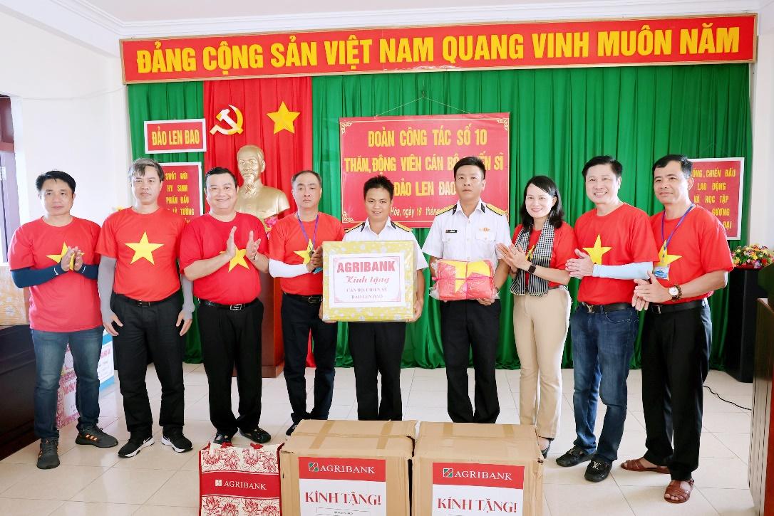 hi88.com lừa đảo phát huy vai trò “Ngân hàng vì cộng đồng”, hướng tới an sinh xã hội- Ảnh 5.