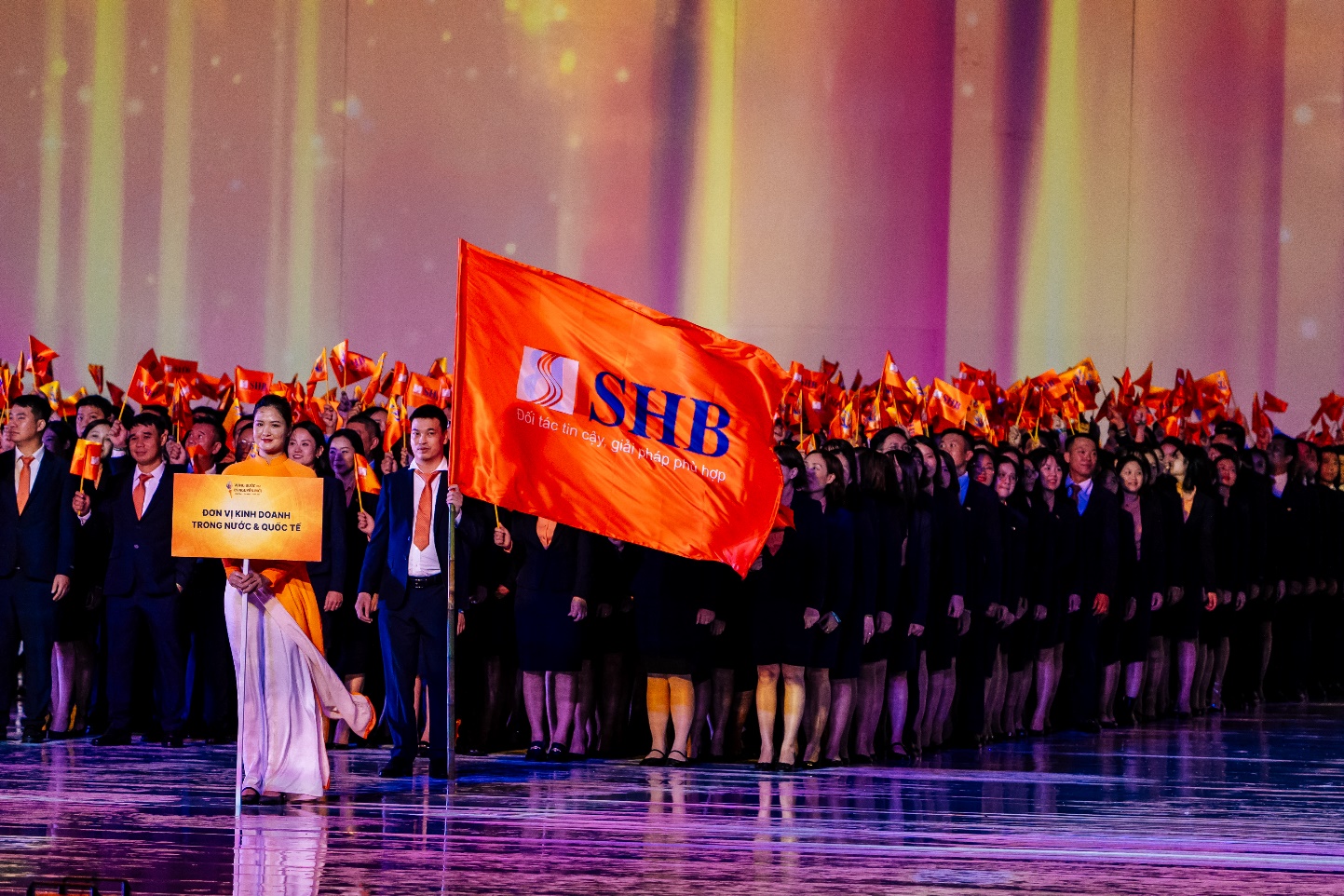 SHB nhận 4 giải thưởng lớn tại Asian Banking & Finance Awards 2025- Ảnh 3. SHB nhận 4 giải thưởng lớn tại Asian Banking & Finance Awards 2025- Ảnh 3.